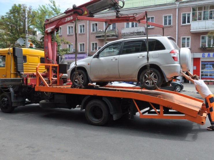 Вызвать эвакуатор в Россоши недорого